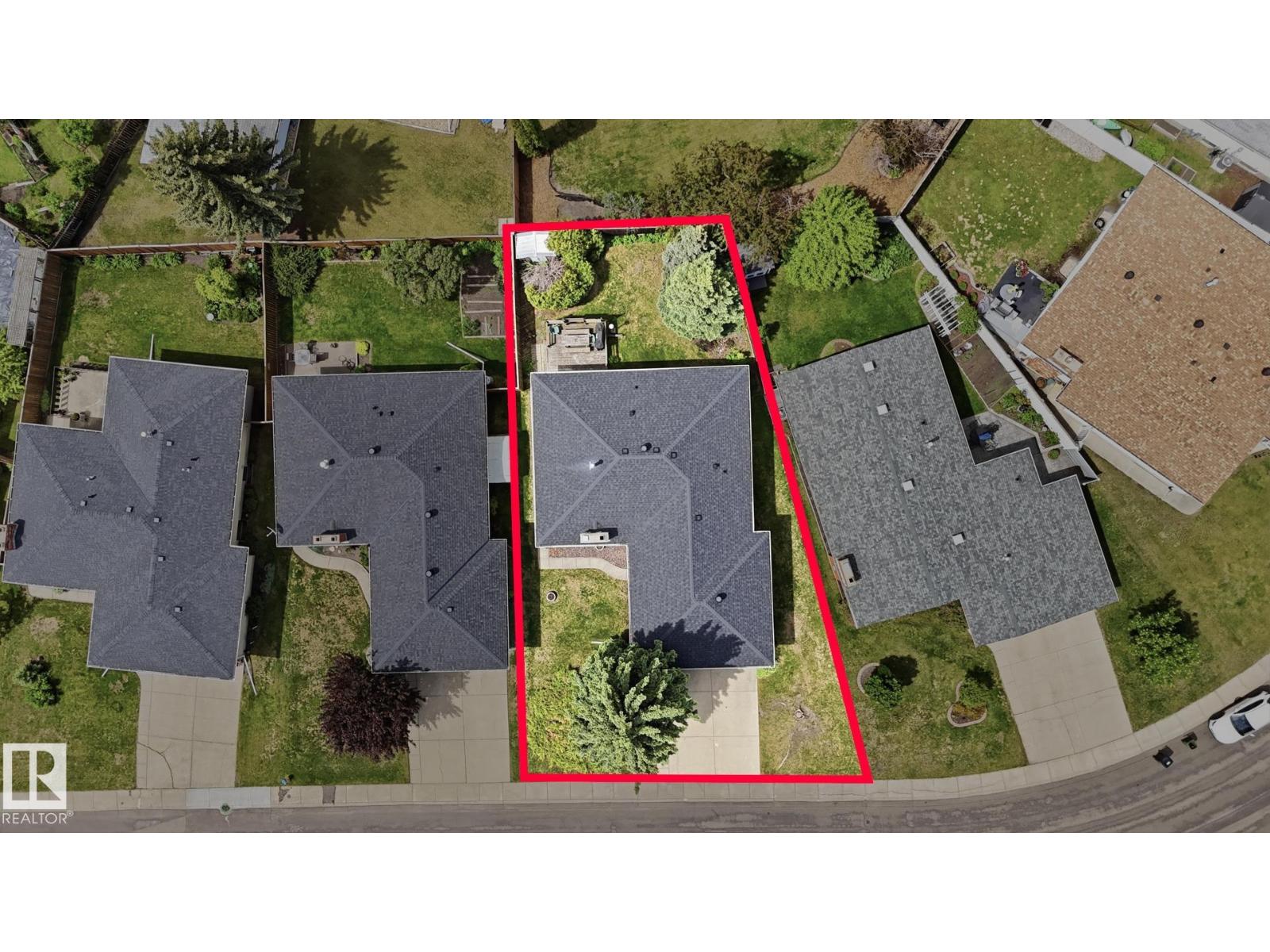 7408 40 AV NW - 40