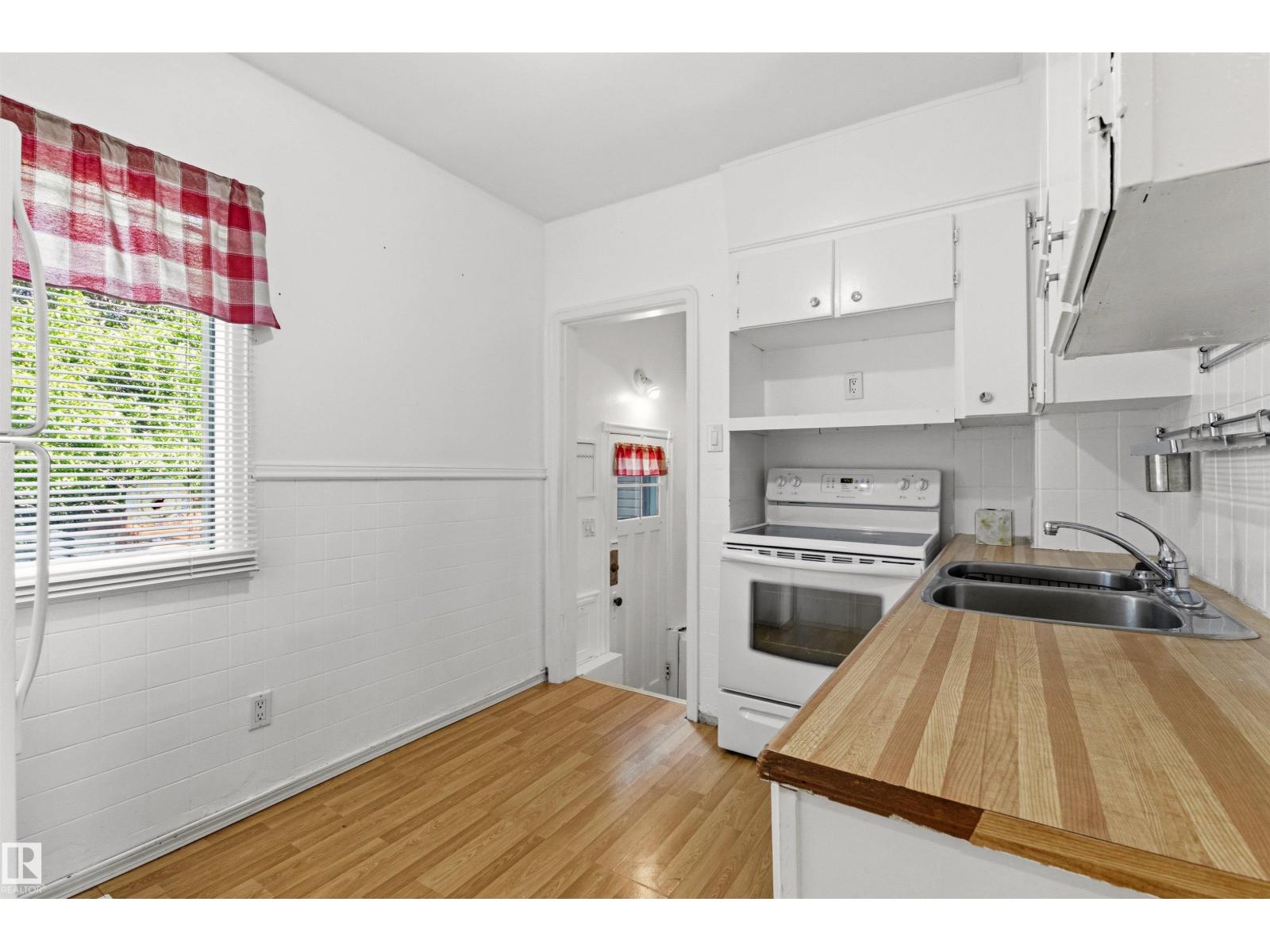 11417 65 ST NW — photo 11