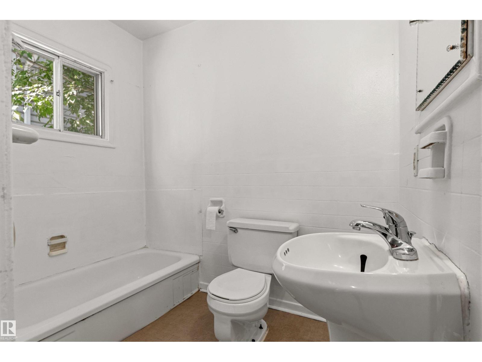 11417 65 ST NW — photo 15