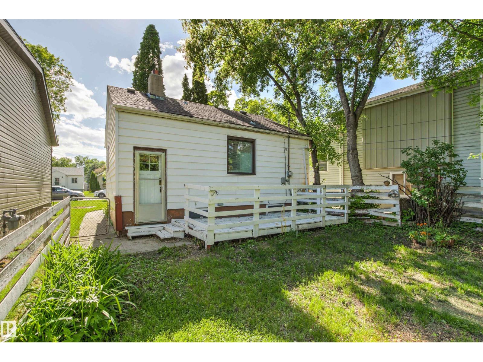 11417 65 ST NW - photo 3