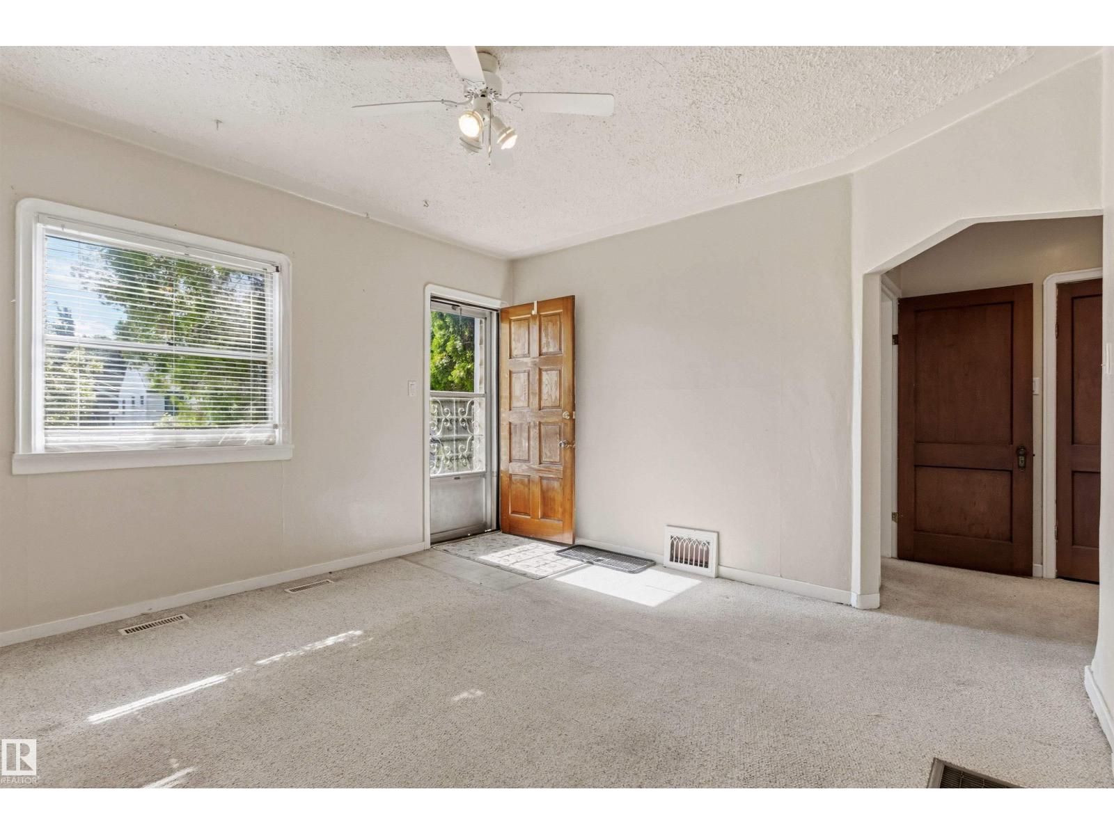 11417 65 ST NW — photo 8