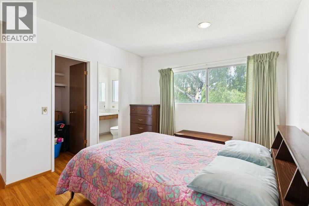 4312 40 Street NW — photo 21