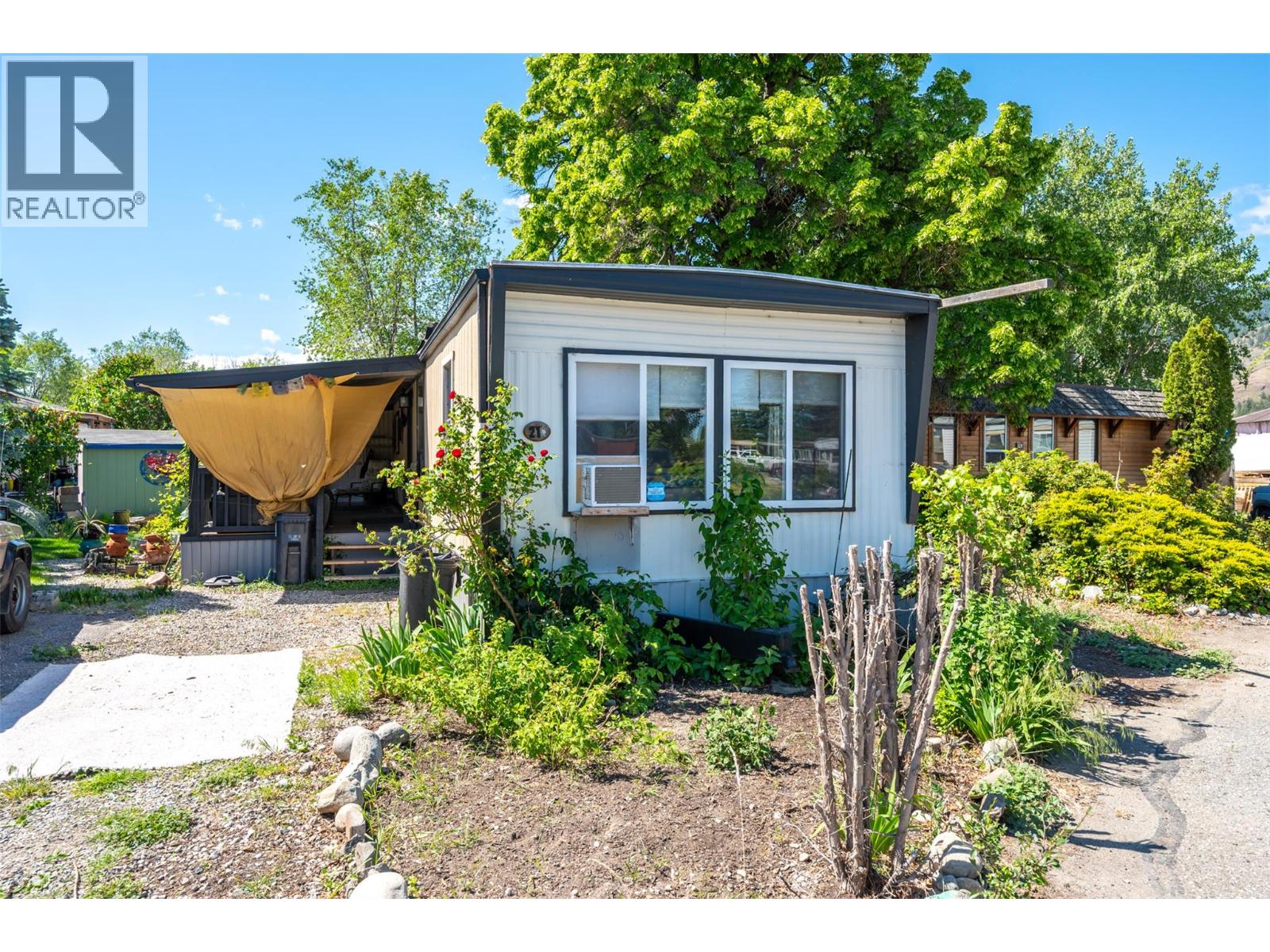 #21 3999 Skaha Lake Road - 1