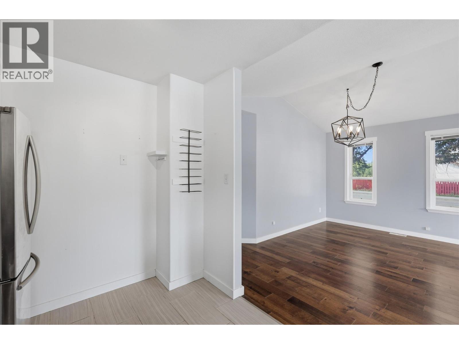 1897 Fleetwood Avenue - 14