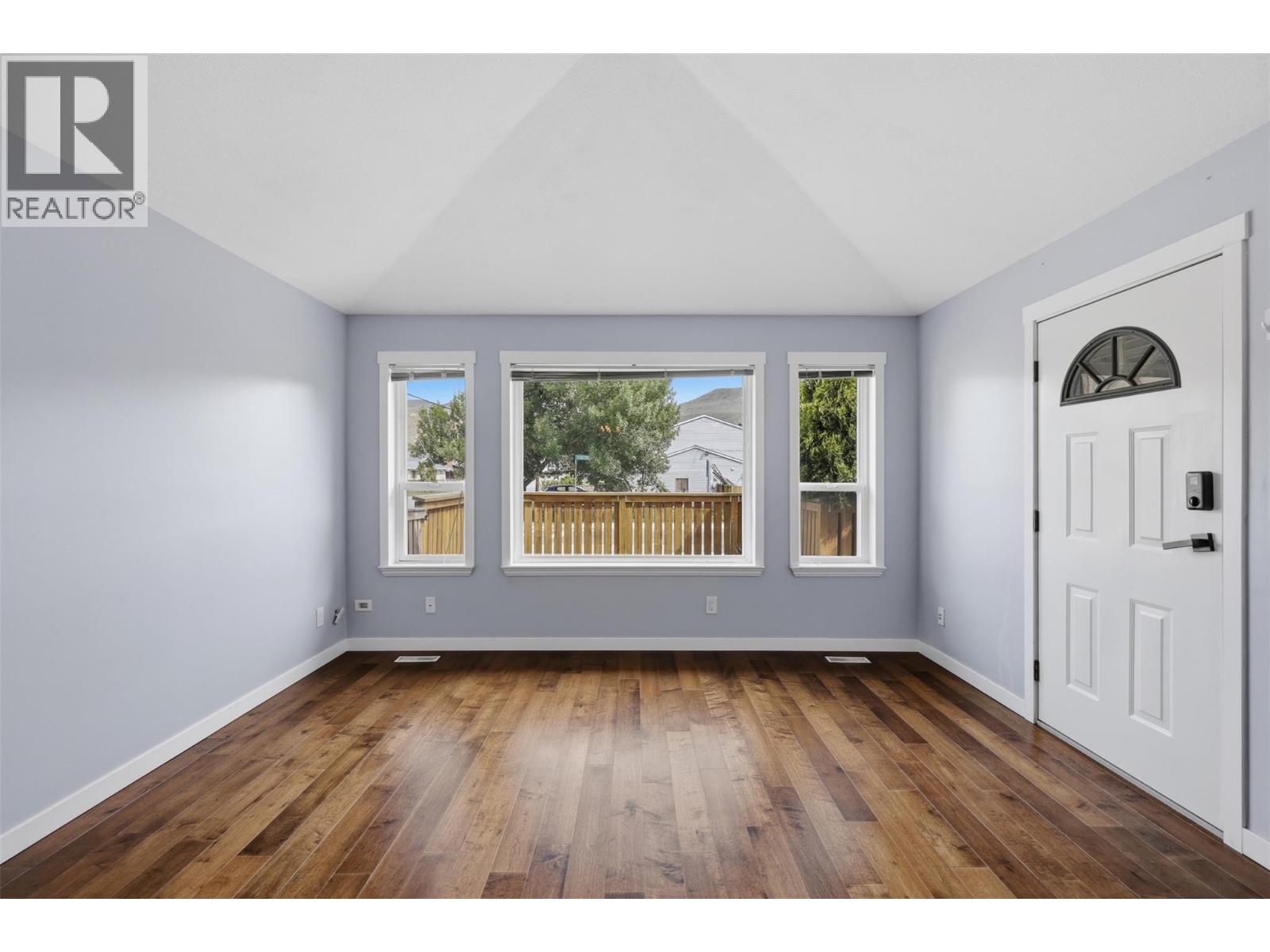 1897 Fleetwood Avenue - 10