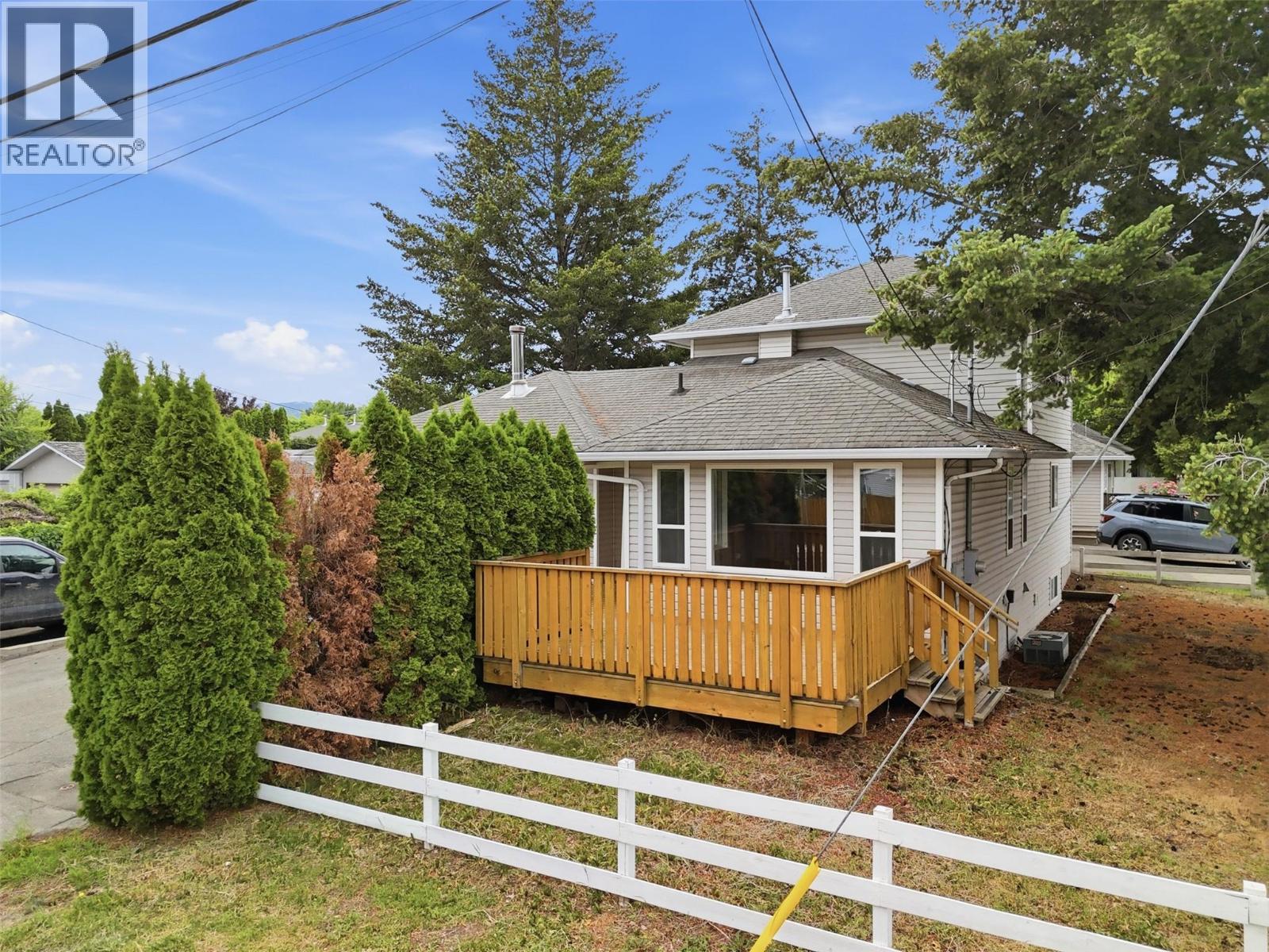 1897 Fleetwood Avenue - 53