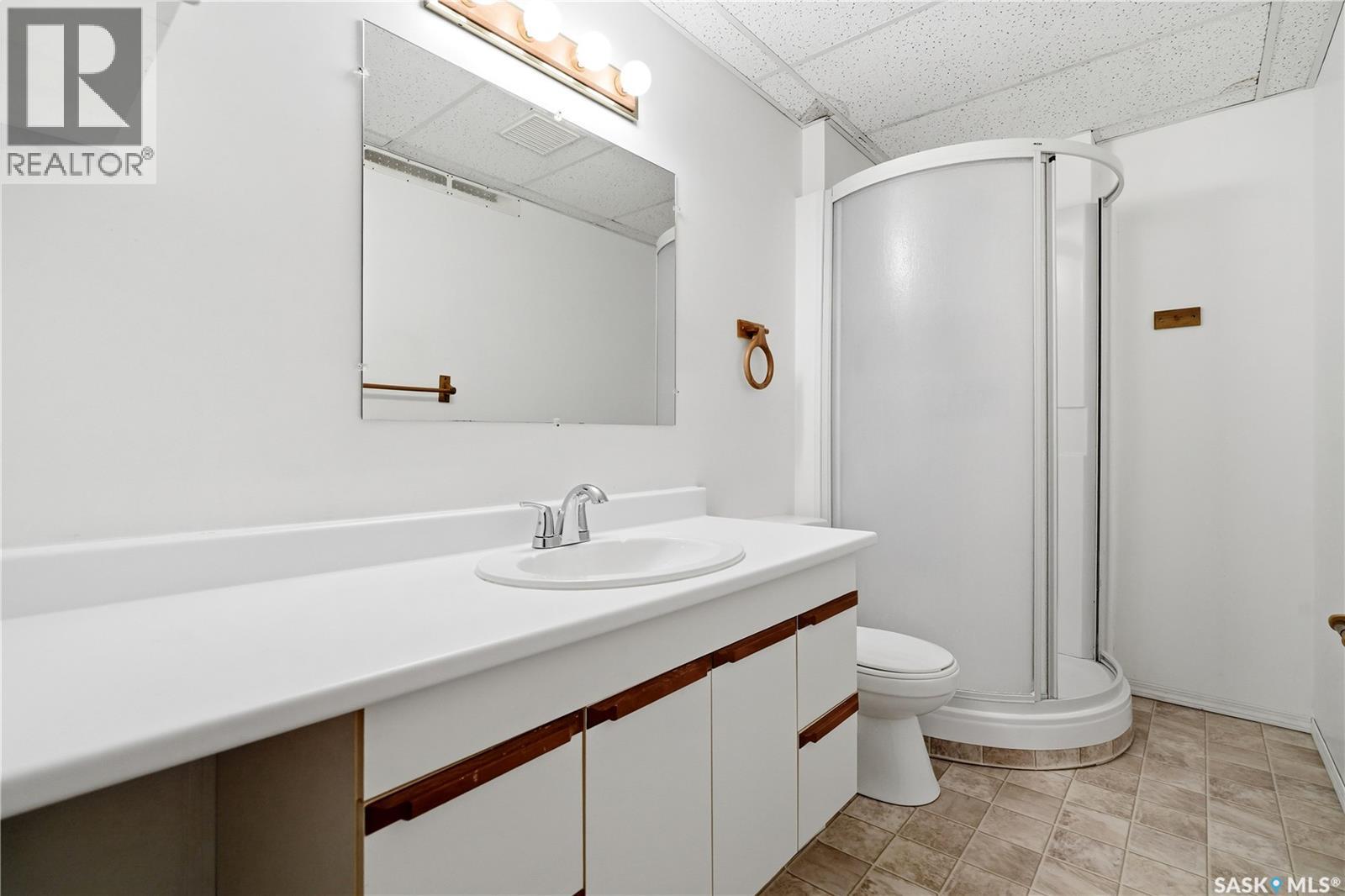 3676 Bishop CRESCENT E — photo 42