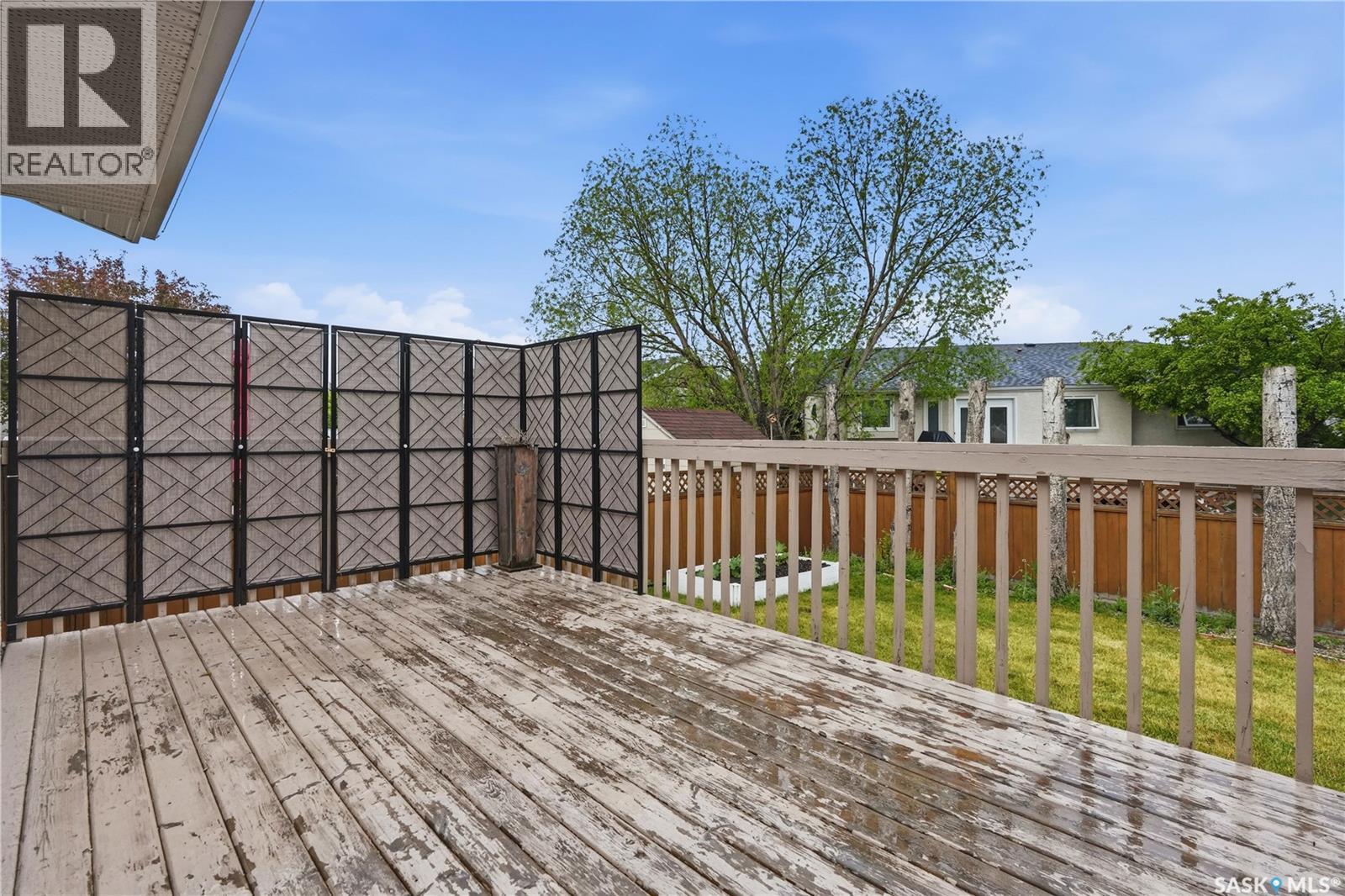3676 Bishop CRESCENT E — photo 45