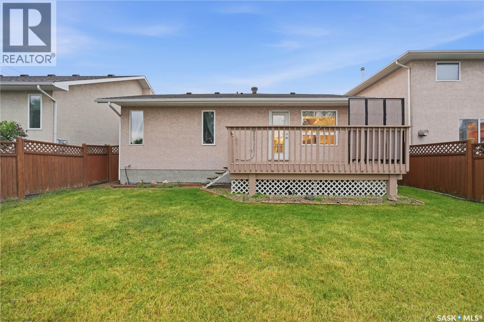3676 Bishop CRESCENT E — photo 48