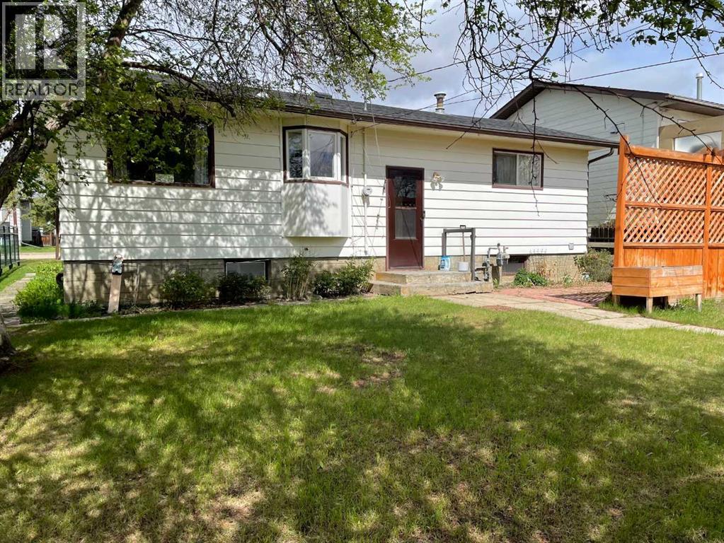 11125 107 Avenue — photo 17