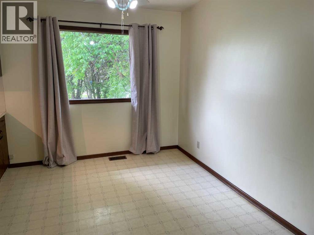 11125 107 Avenue - photo 4