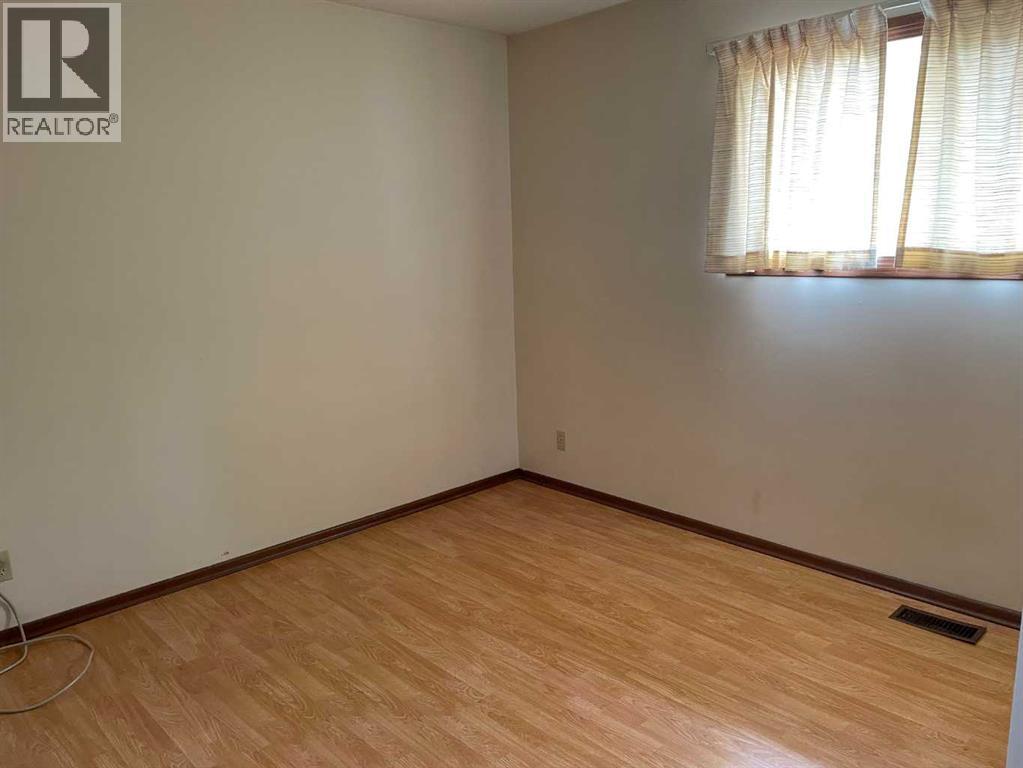 11125 107 Avenue — photo 9