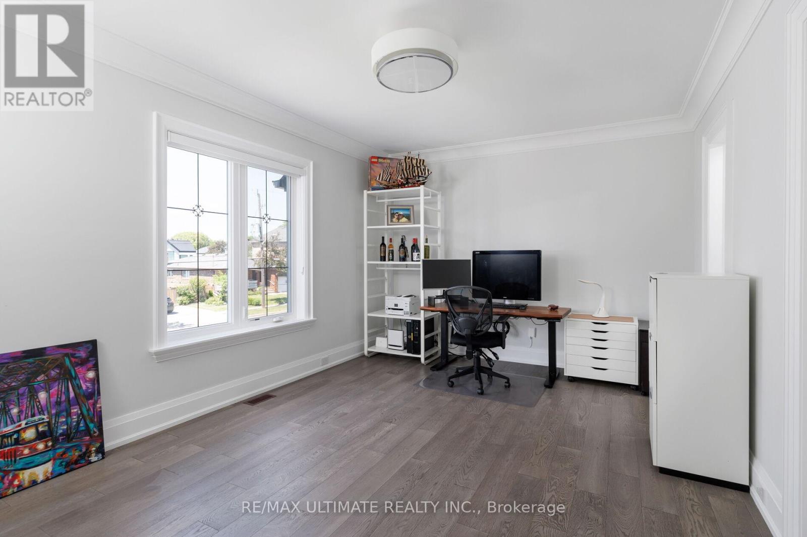 33 DORSEY DRIVE - 39