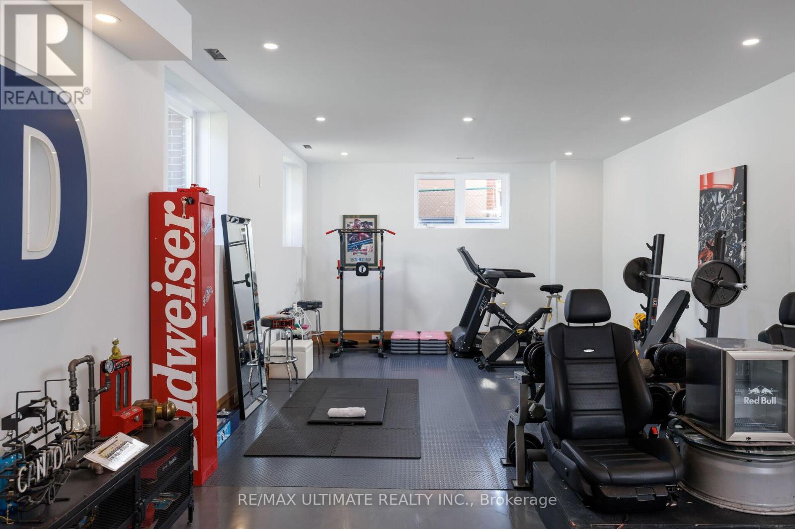 33 DORSEY DRIVE - 50
