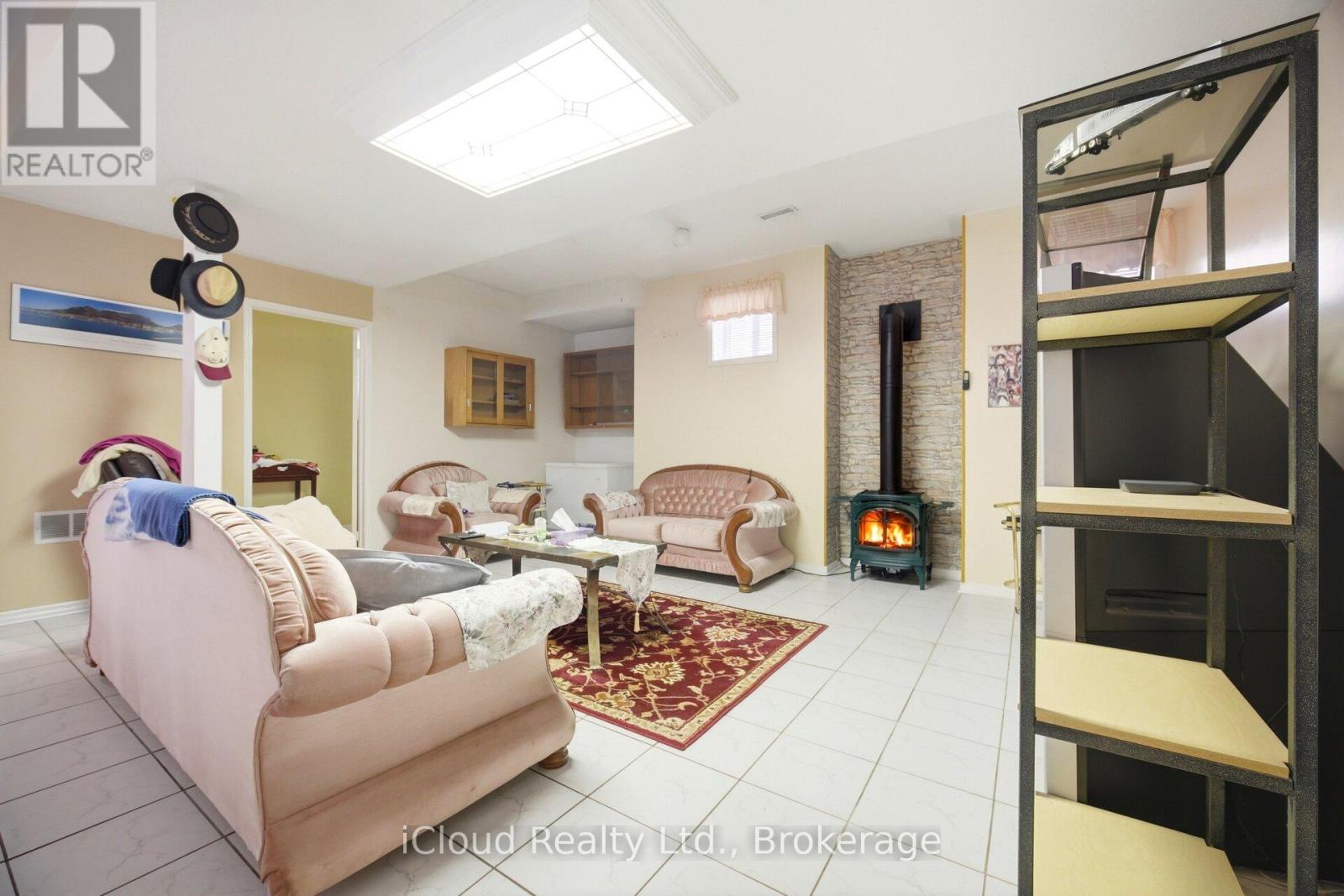 6332 GLEN MEADOWS ROAD - 36