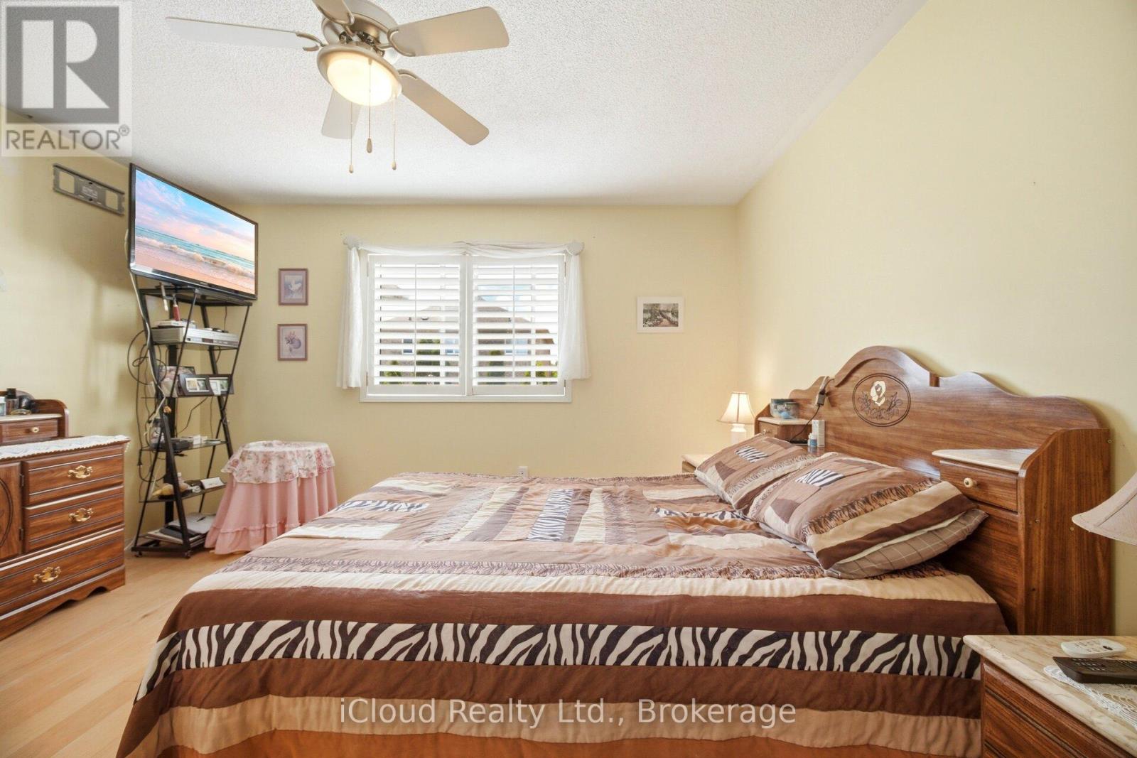 6332 GLEN MEADOWS ROAD - 24