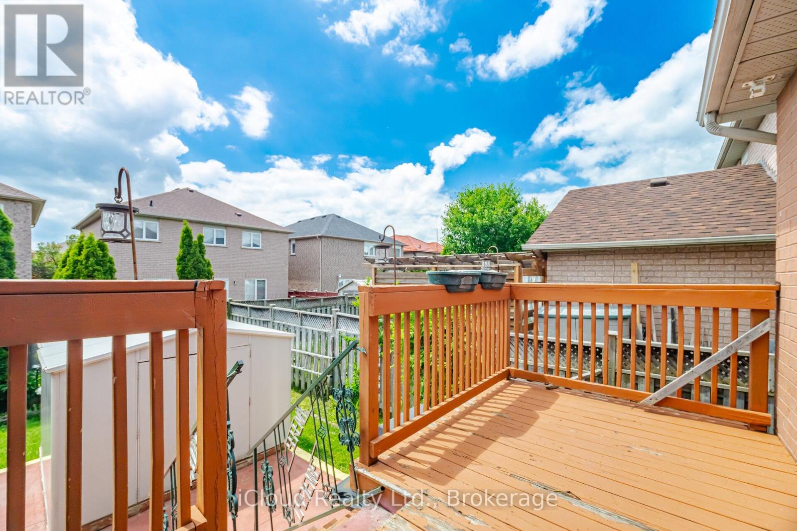 6332 GLEN MEADOWS ROAD - 44
