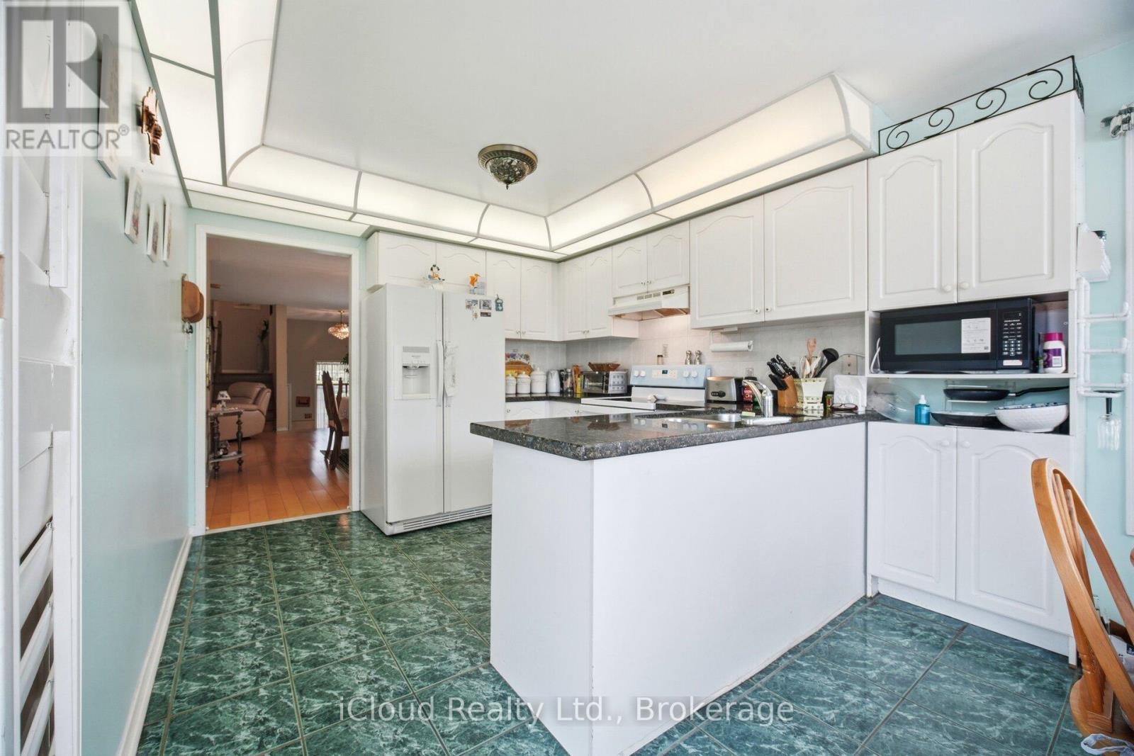 6332 GLEN MEADOWS ROAD - 15