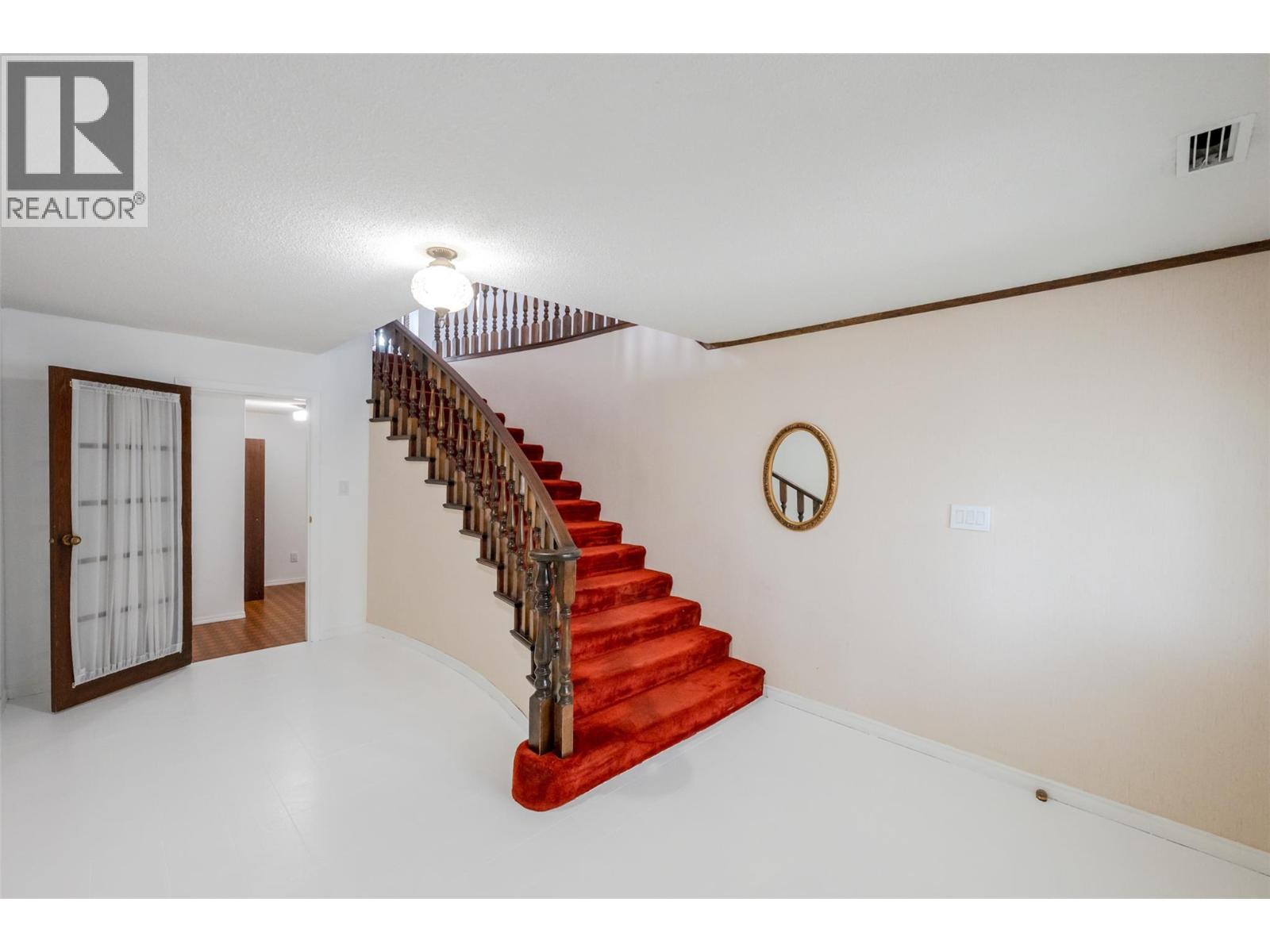 174 Adamson Court - 20