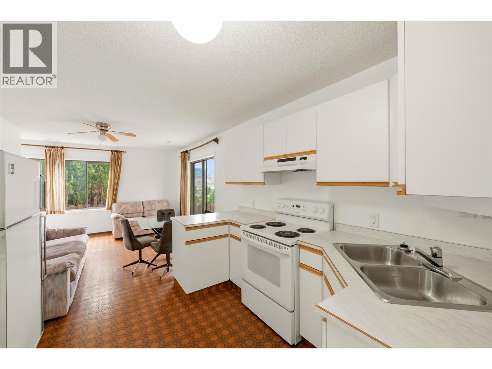 174 Adamson Court - 23