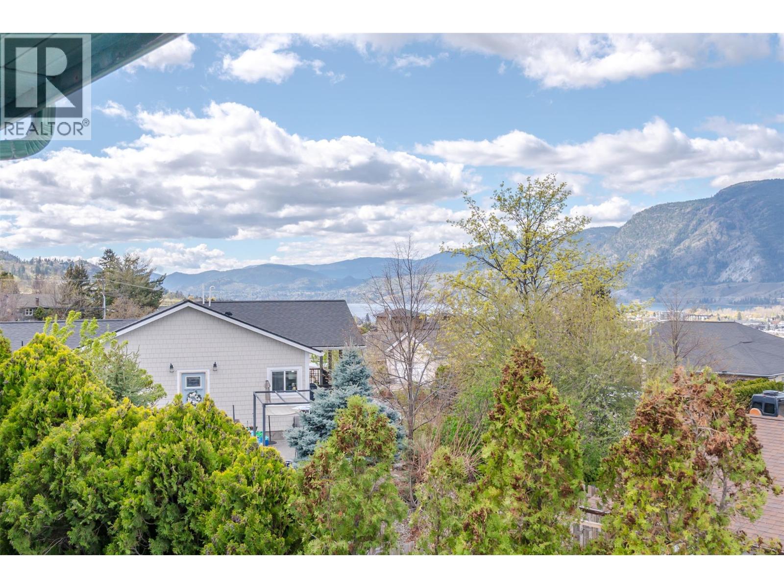 174 Adamson Court - 38