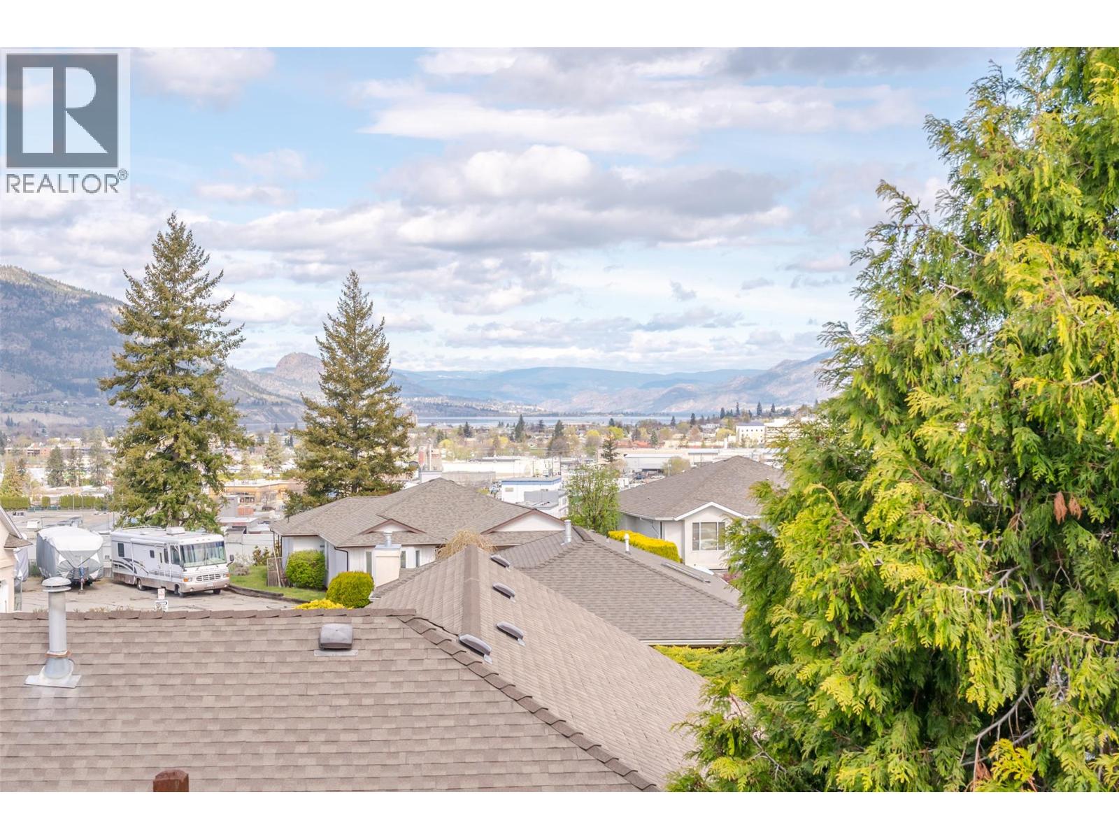 174 Adamson Court - 44