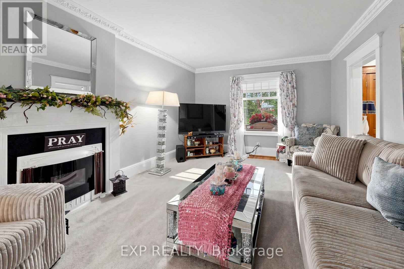 28 SIMCOE STREET - 6