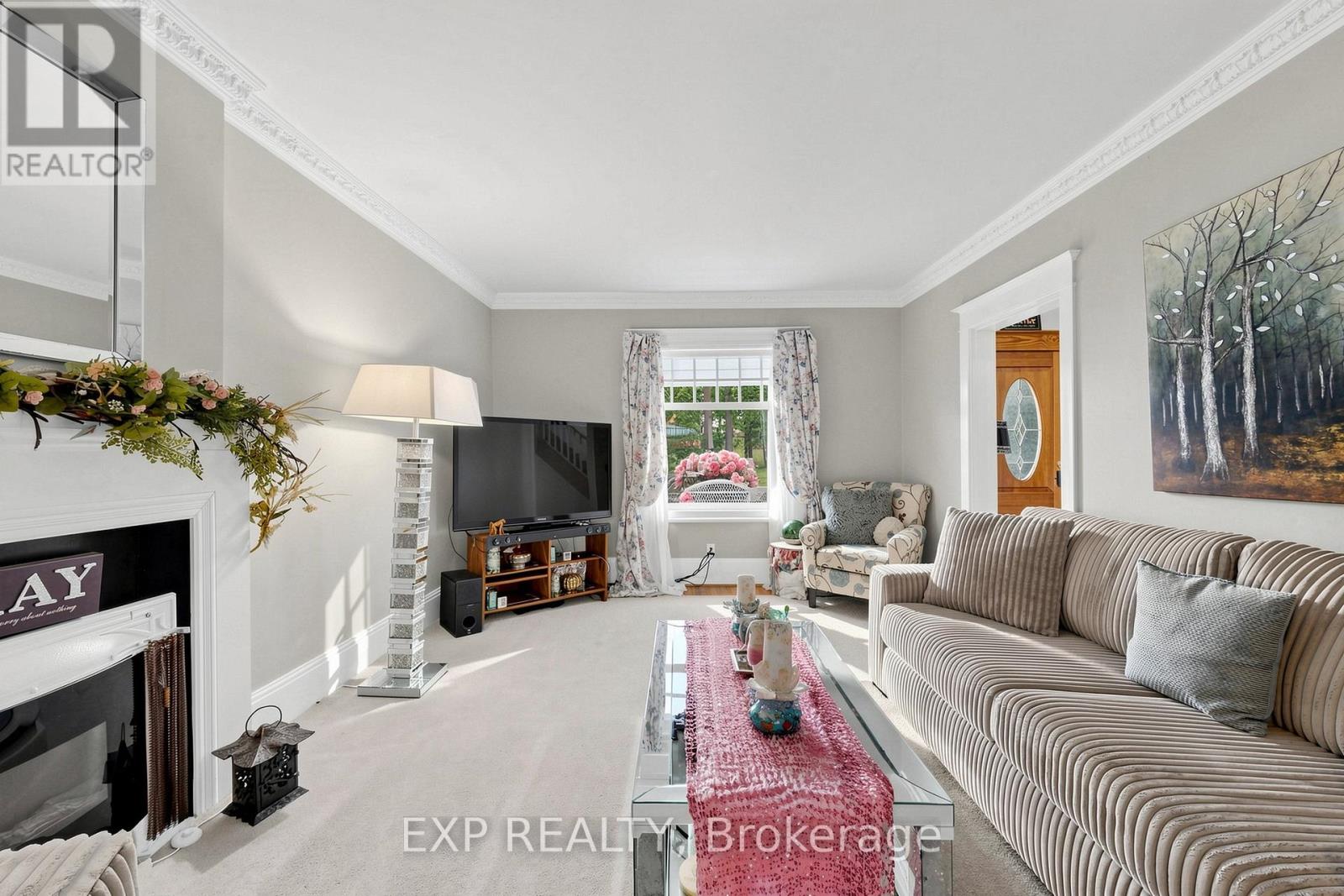 28 SIMCOE STREET - 7