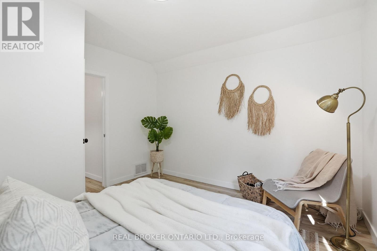 66 MARS AVENUE - 17