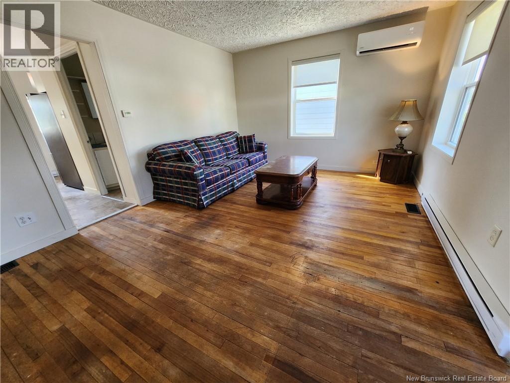 10 Copp Street - 11