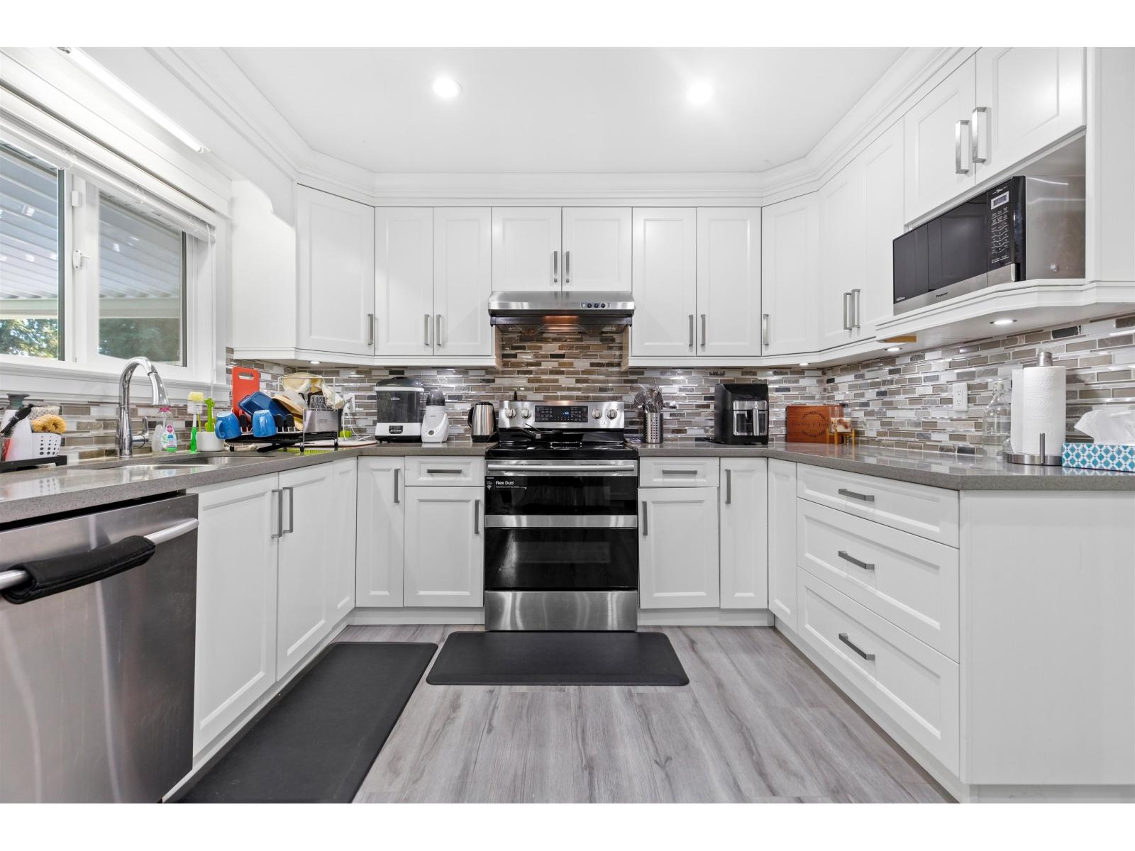 6 Bed, 3 Bath House for Sale in Surrey – 18238 58B AVENUE, Surrey – MLS# R3133679 - Image 15