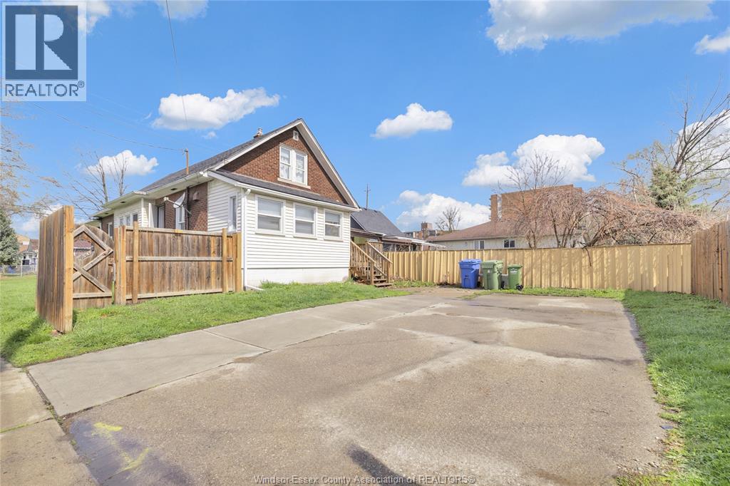 3497 PETER STREET - 5