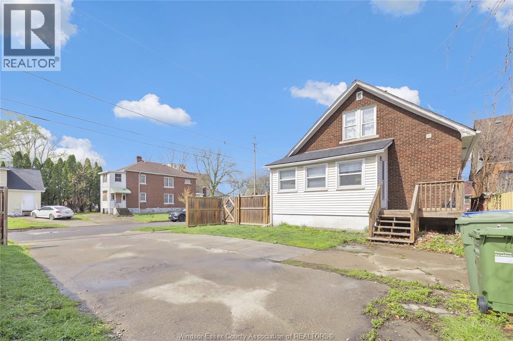 3497 PETER STREET - 6