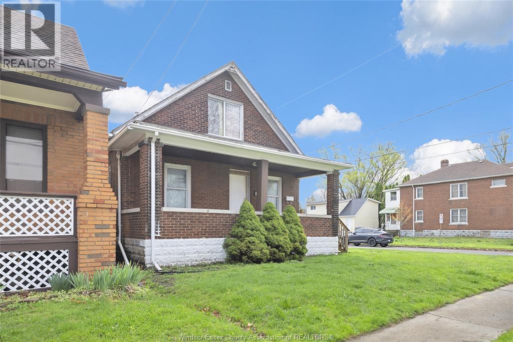 3497 PETER STREET - 3