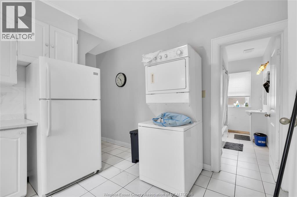 3497 PETER STREET - 9