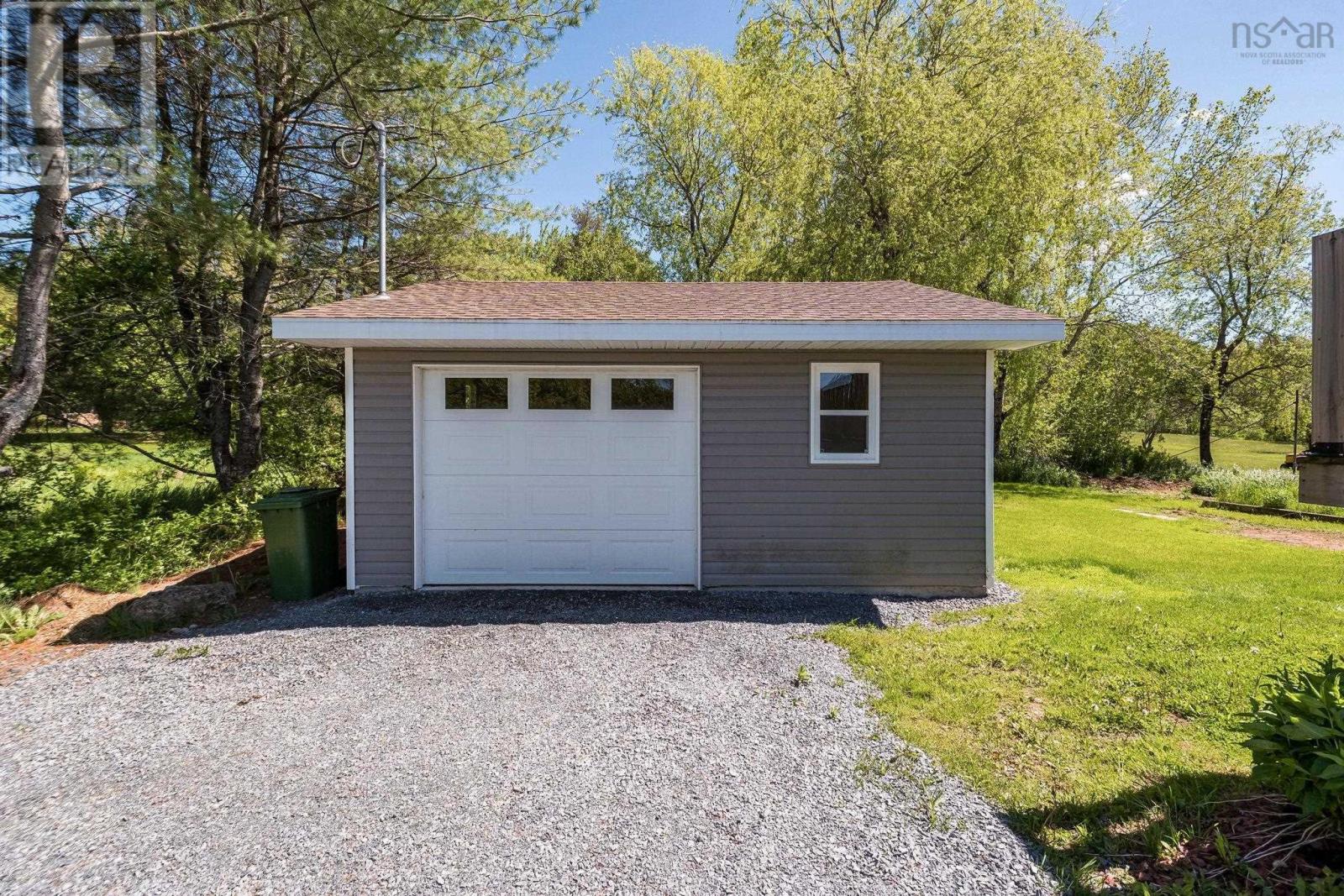 Property 38 of 43 of 112 Dutch Settlement Road