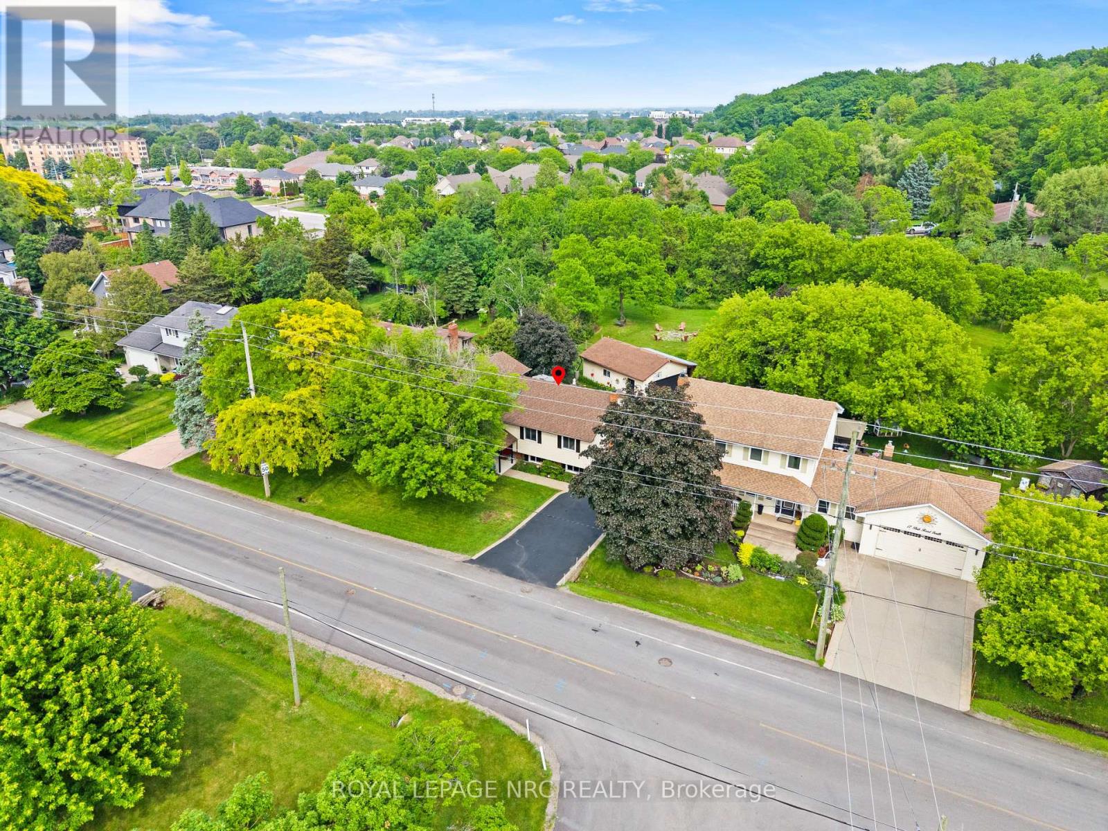 15 PARK ROAD S - 36
