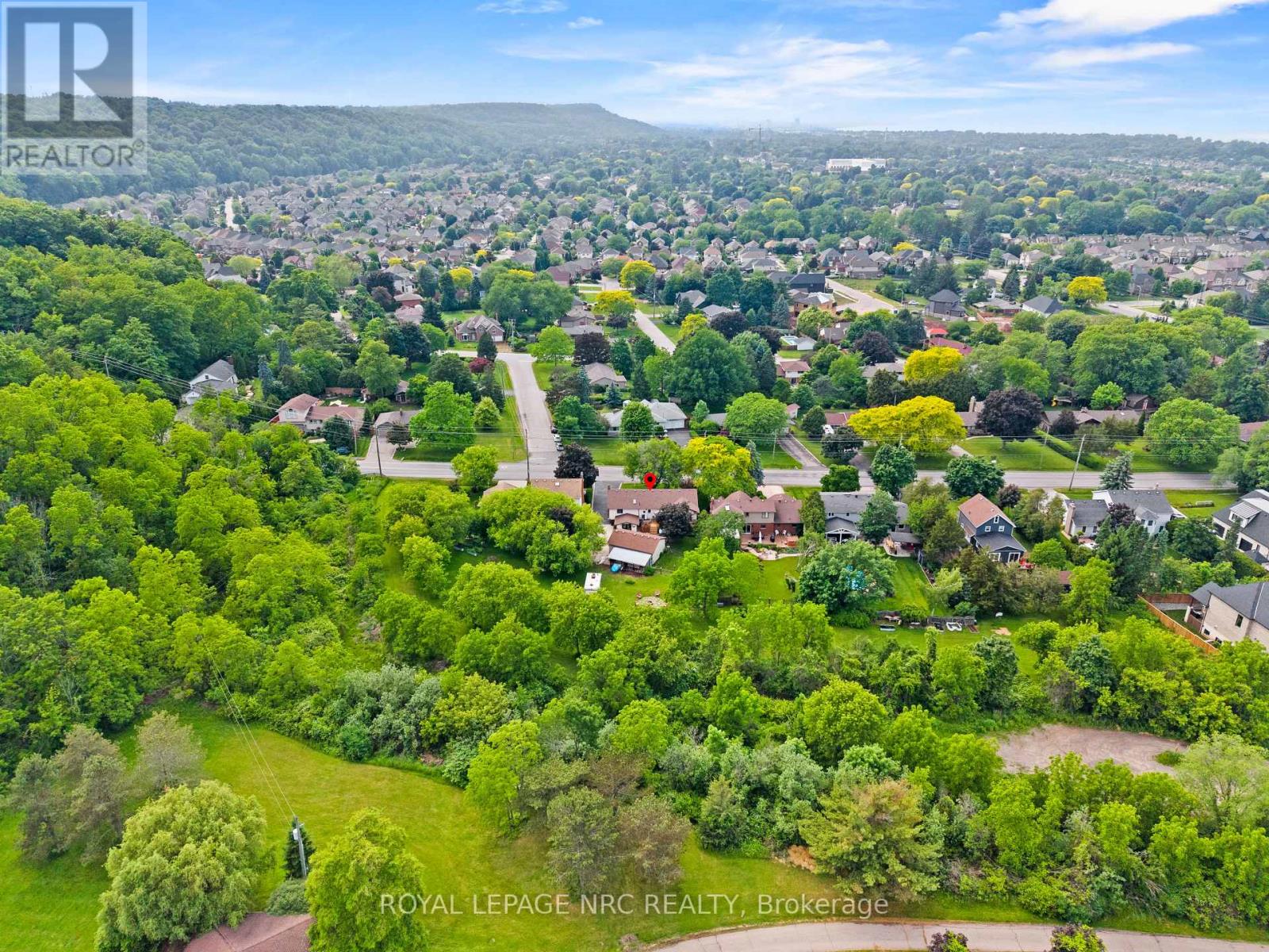 15 PARK ROAD S - 37