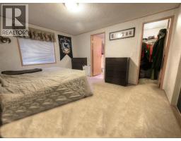 3560 Upper Levels Road, Robson, BC V0G1X0 Photo 10