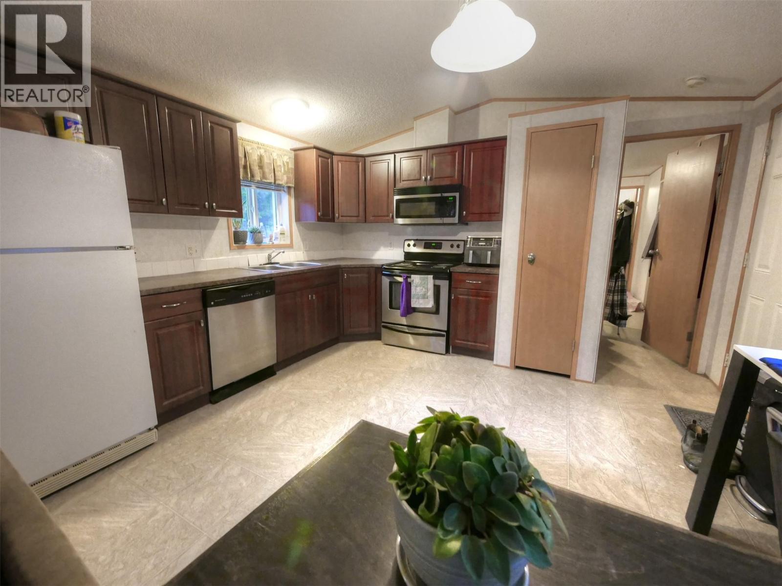 3560 Upper Levels Road - 3