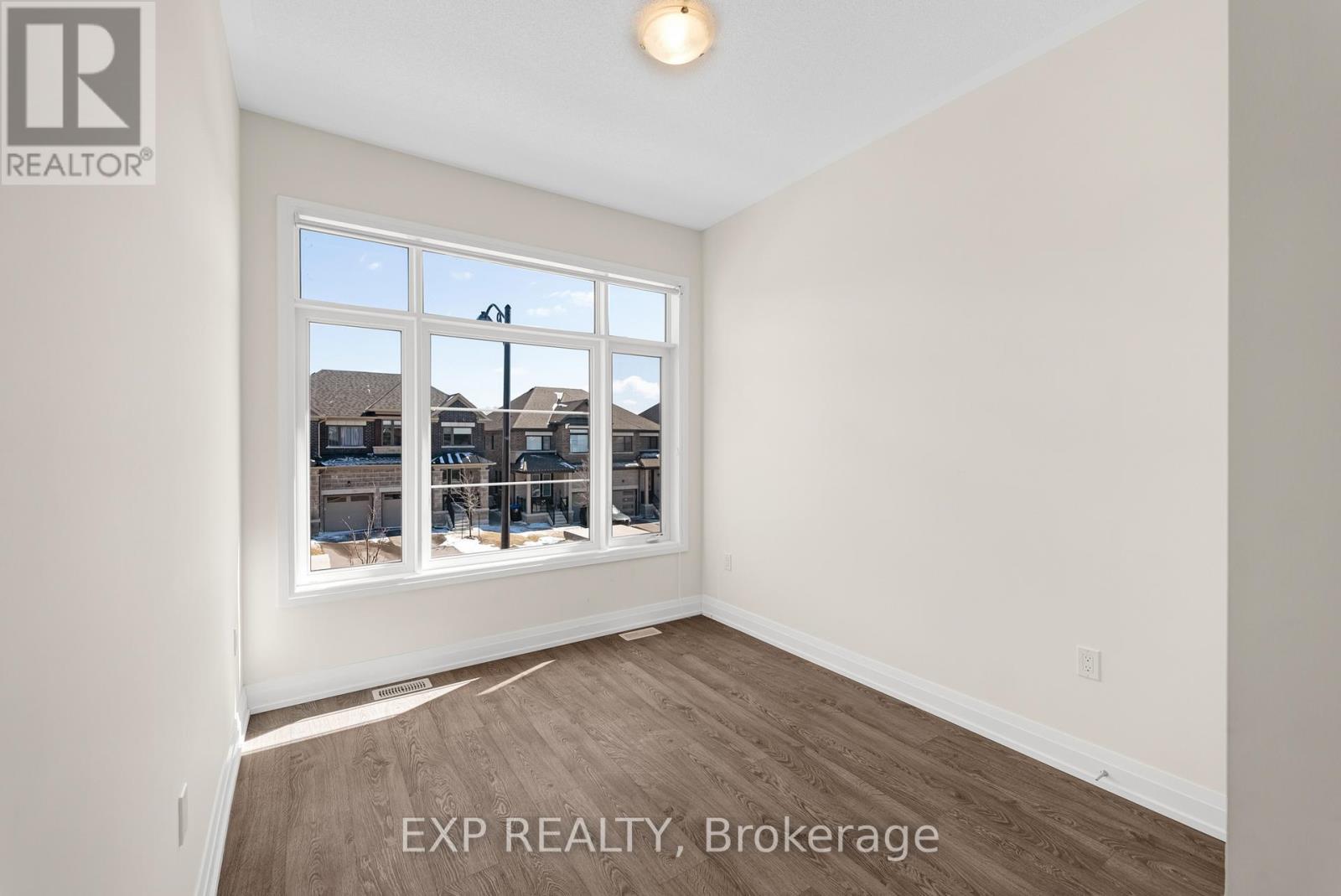 20 DAFFODIL ROAD - 32
