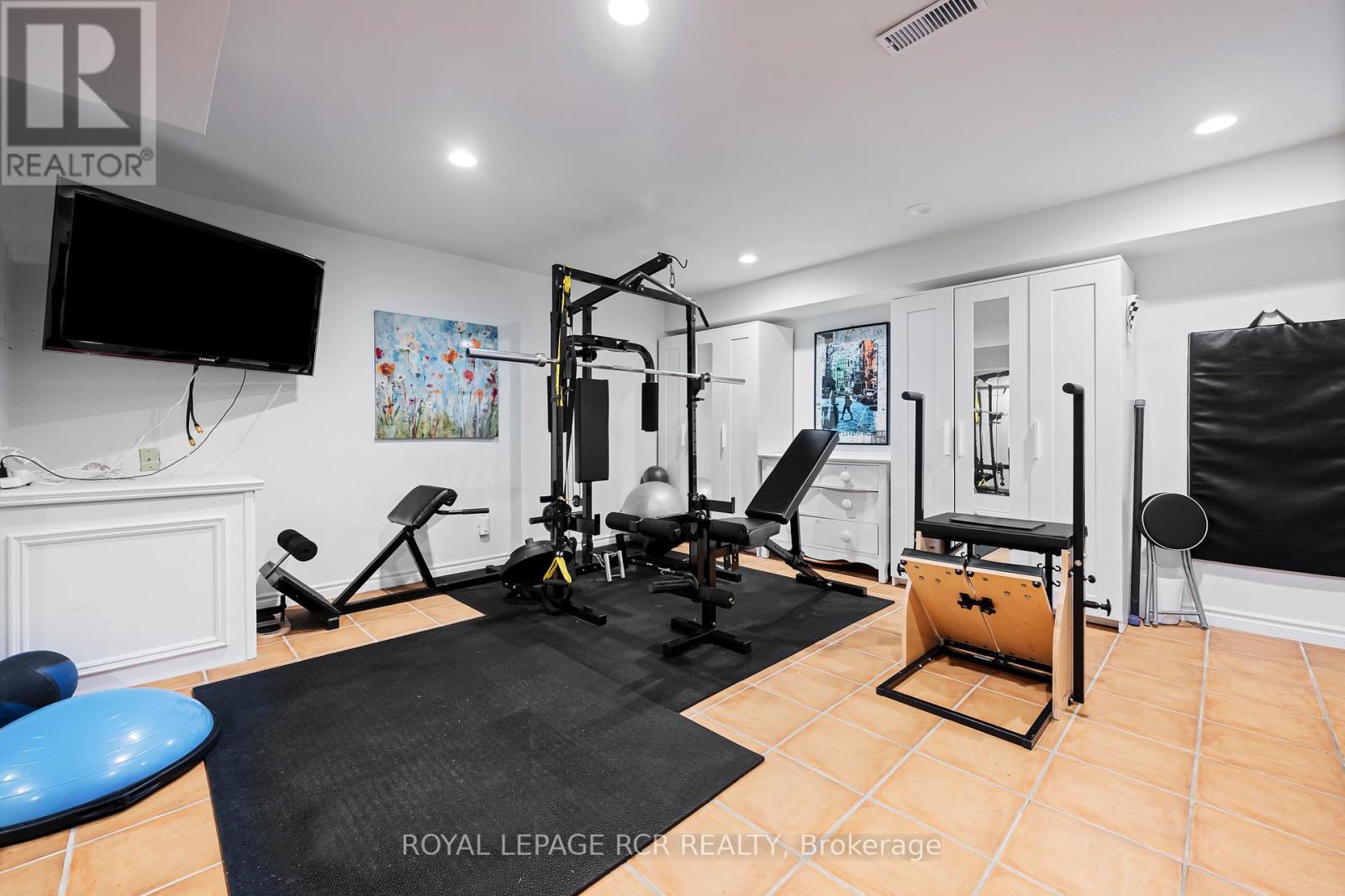 145 ALBERT STREET - 36