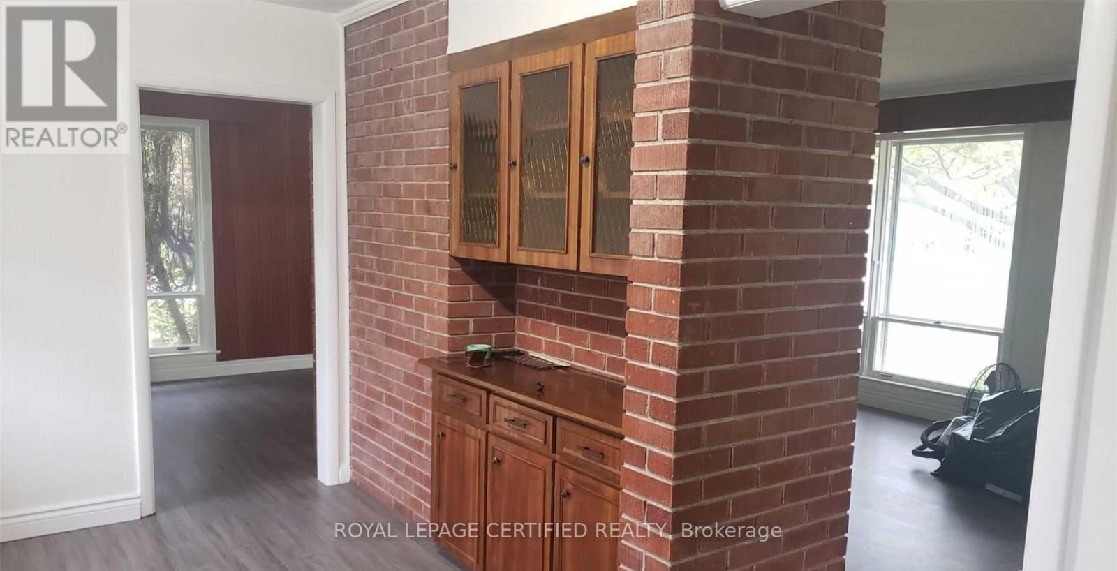 1373 HIXON STREET - 23