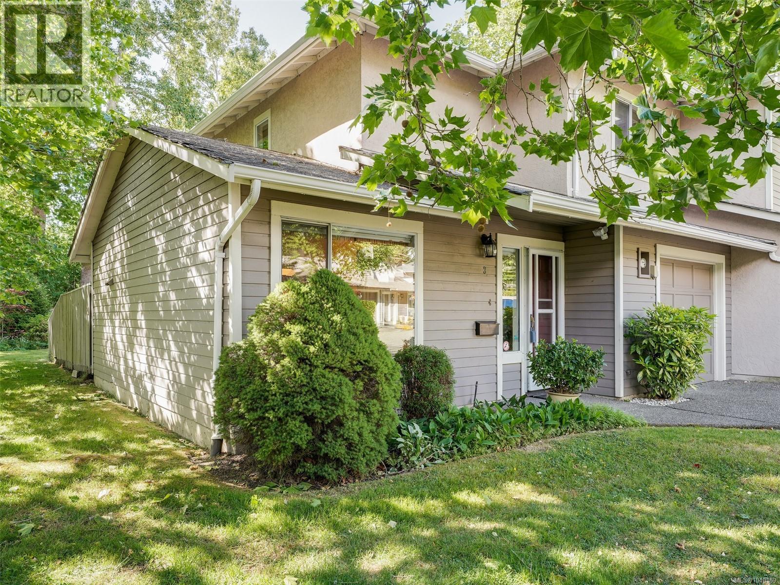3 1309 McKenzie Avenue, Saanich