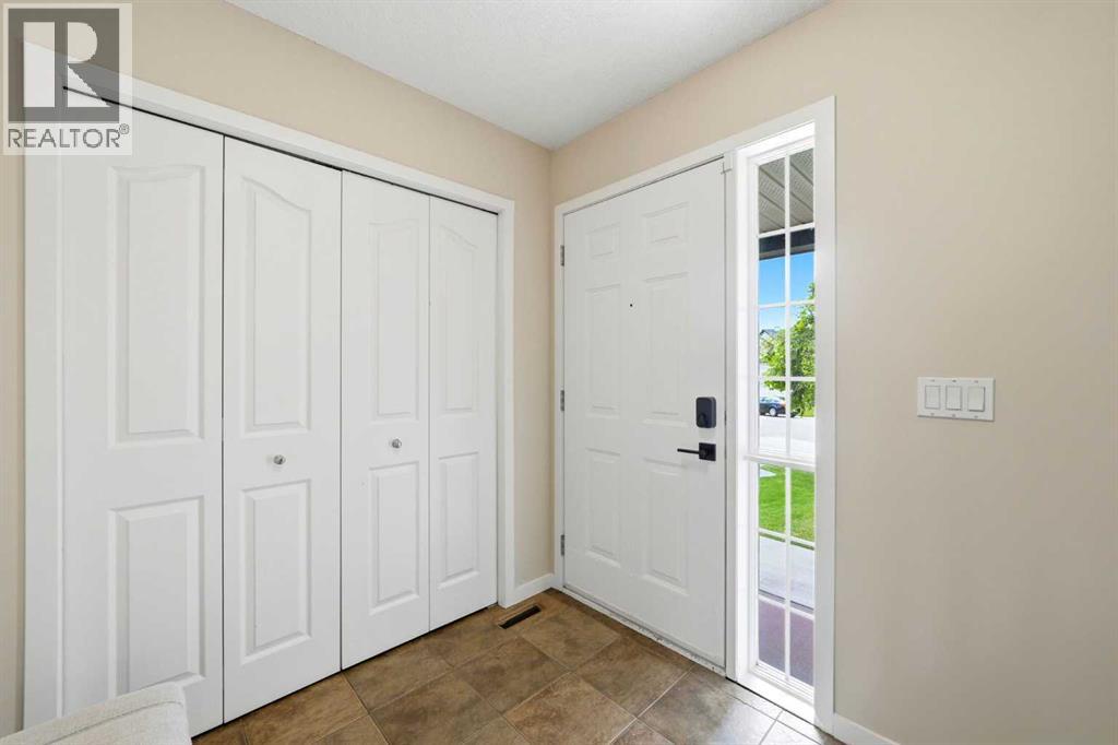 82 Springborough Point SW - photo 4