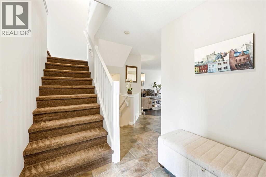 82 Springborough Point SW - photo 5
