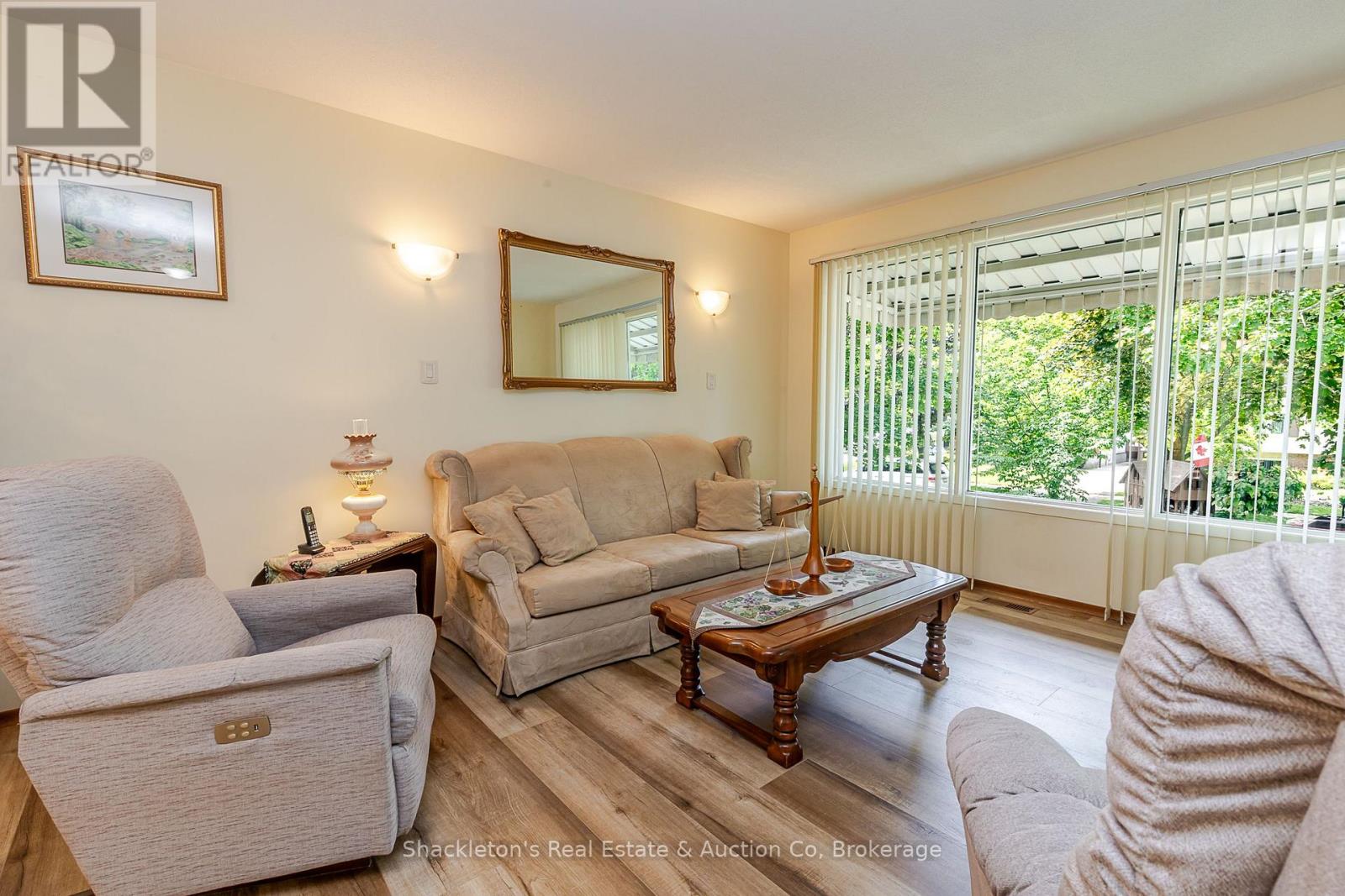 69 NETHERCOTT DRIVE - 10