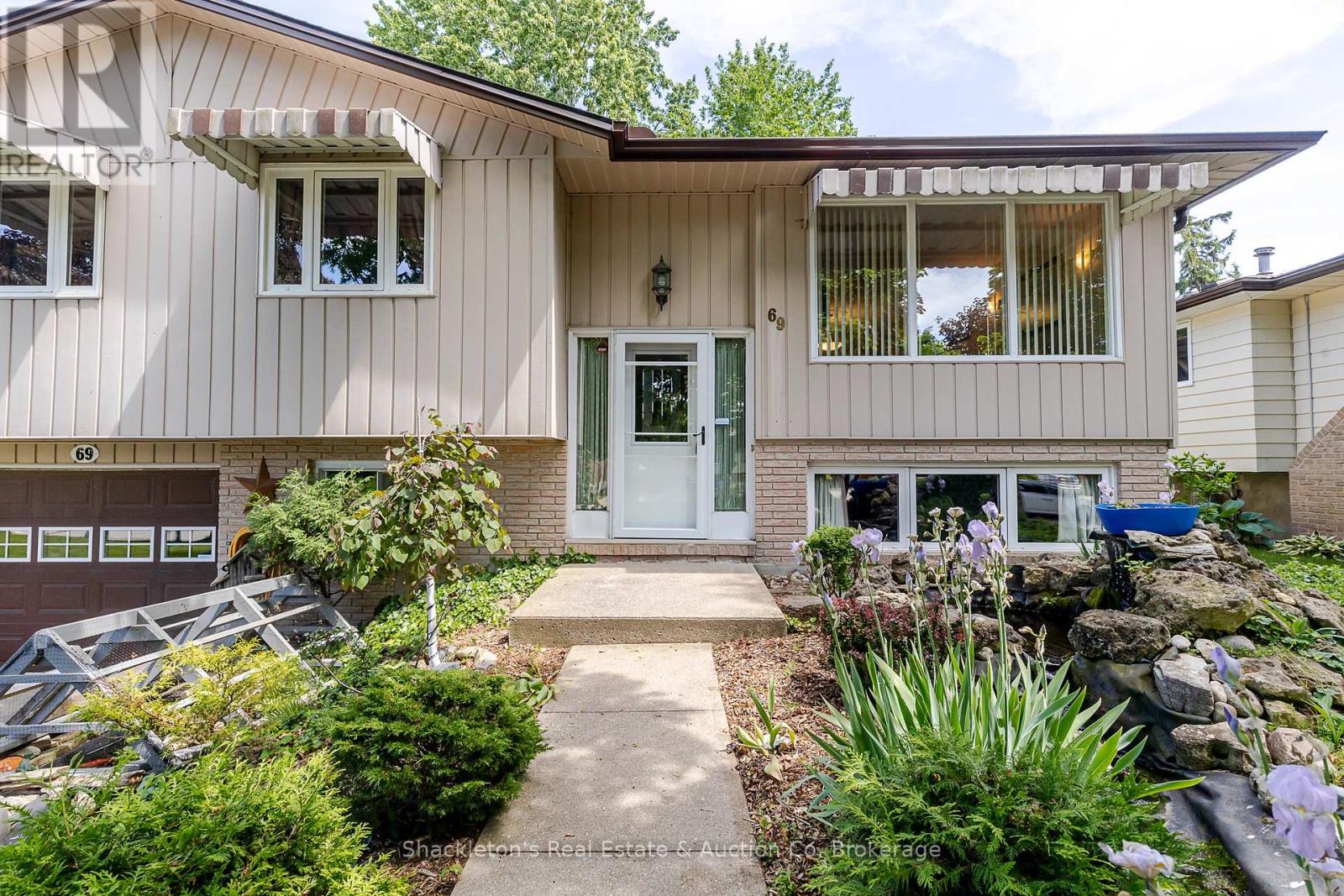 69 NETHERCOTT DRIVE - 2