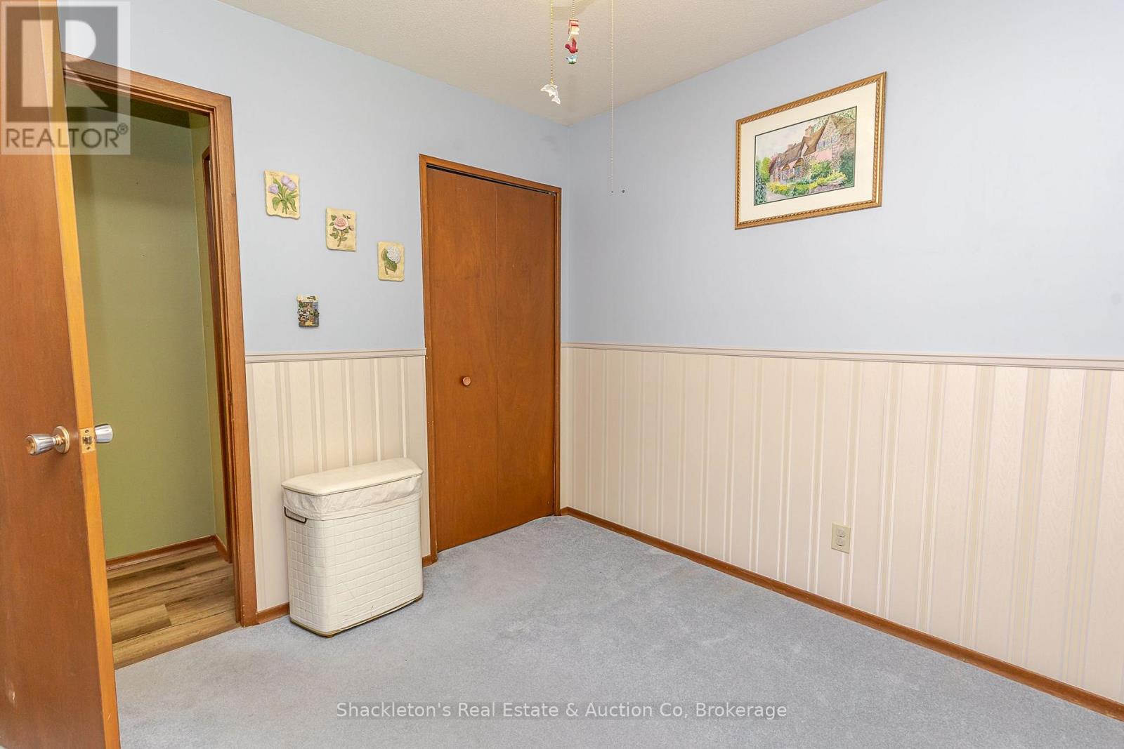 69 NETHERCOTT DRIVE - 21