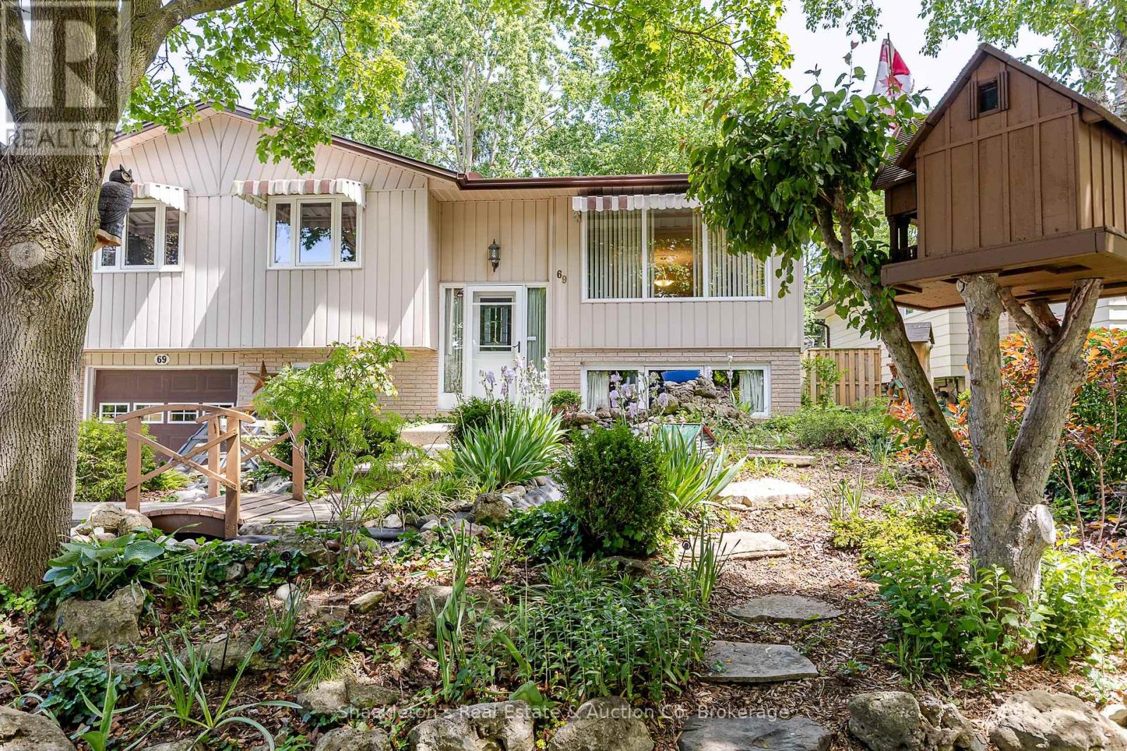 69 NETHERCOTT DRIVE - 3